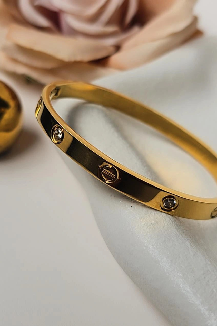 Love Bangle