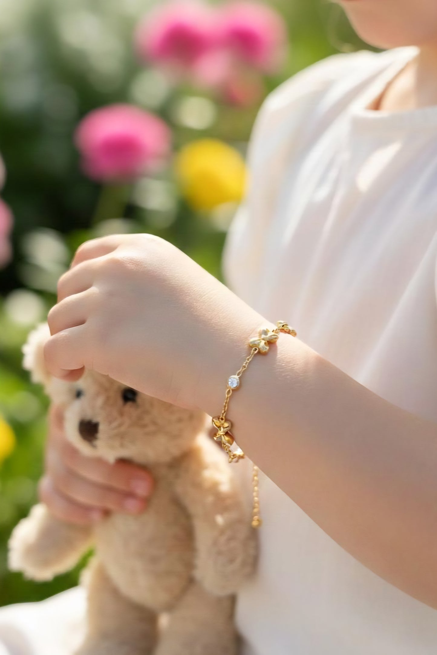 Bow bracelet