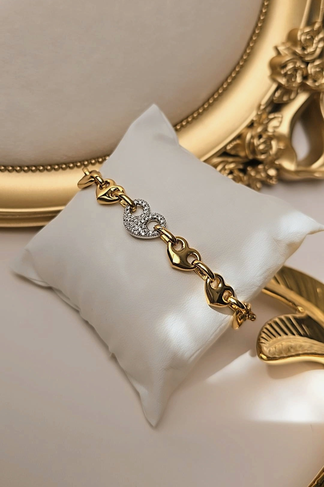 Leslie Heart Bracelet
