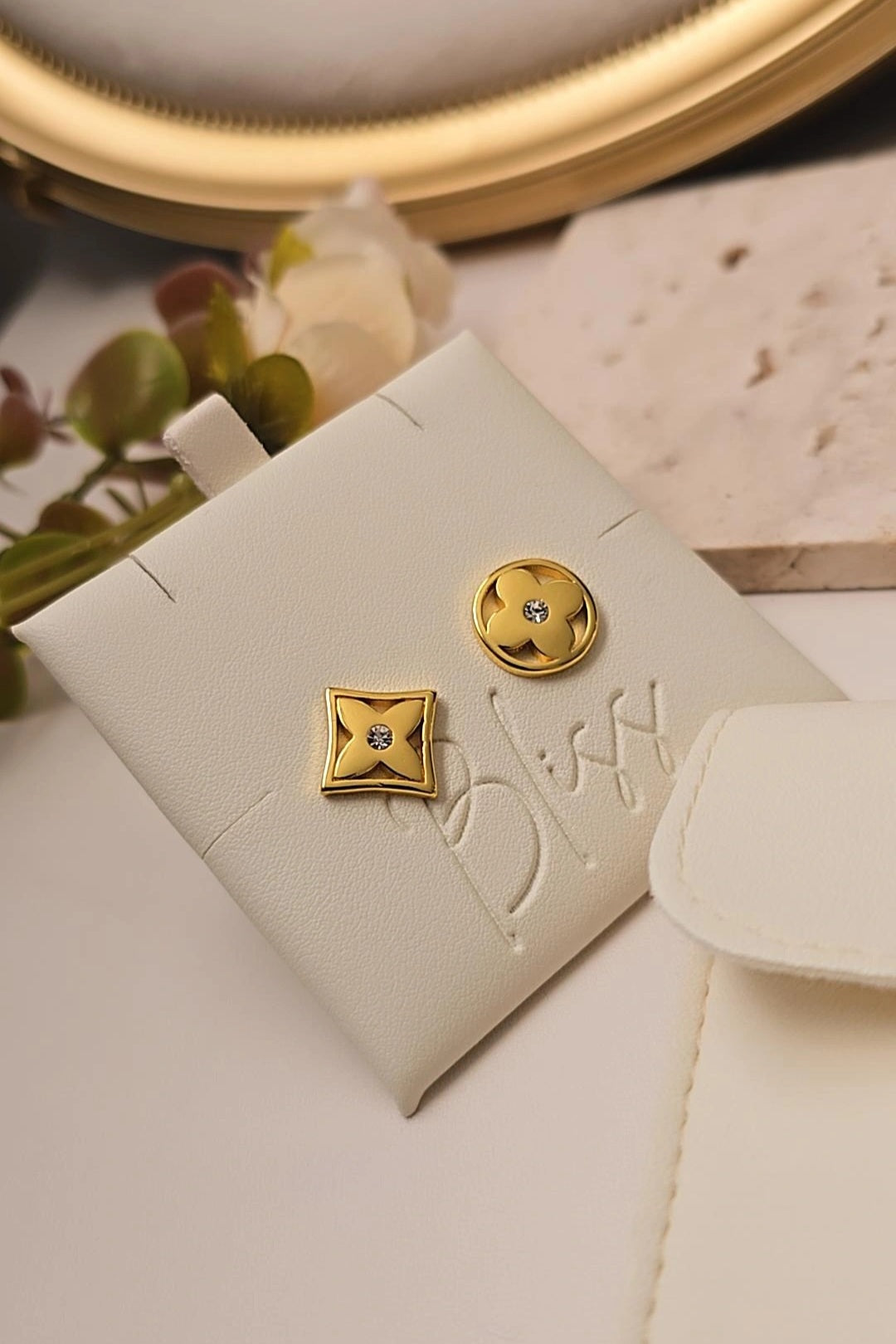 Amara Studs