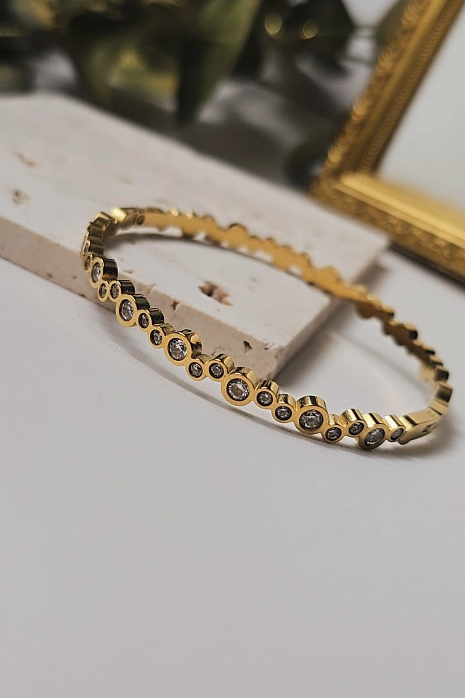 Sia Sleek Bangle