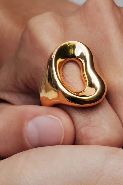 Charlotte Ring