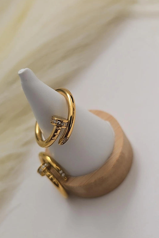 Nail Ring