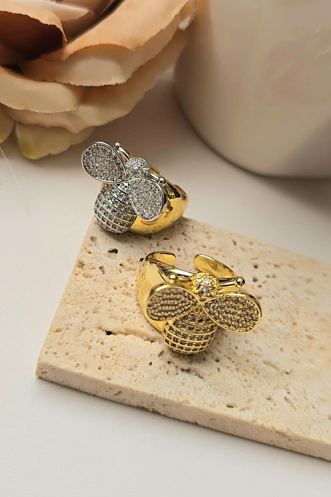 Bee Statement Ring