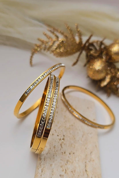 Meera Sleek Bangle 