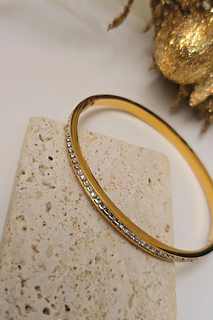 Meera Sleek Bangle 