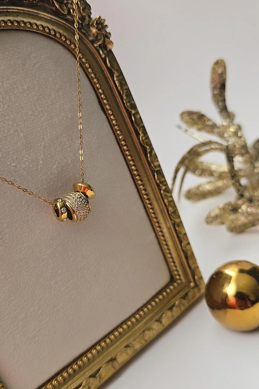 Babe Dainty Necklace