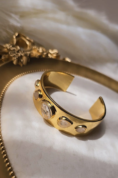 Natural Crystal Drop Bangle