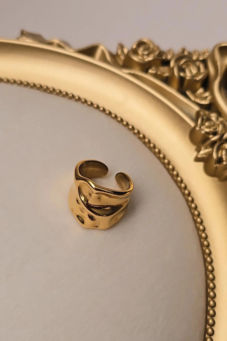 Adah Ring