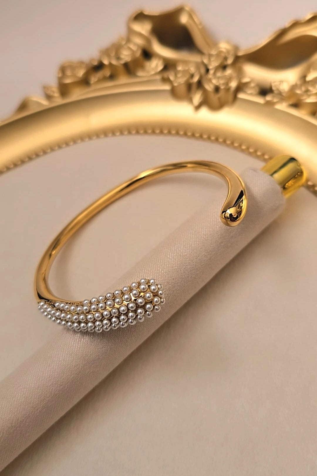 Luna Bangle