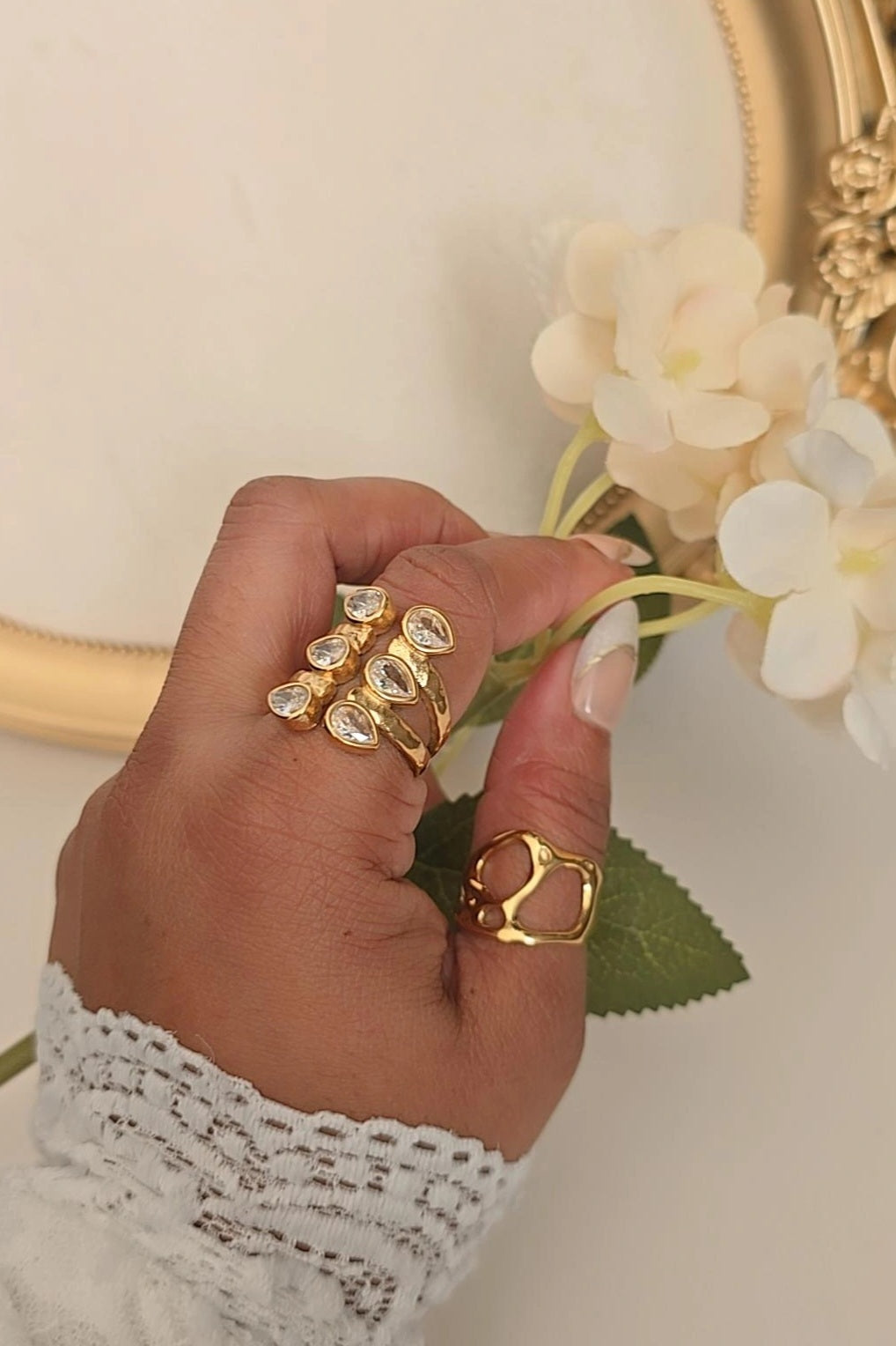 Iris Ring
