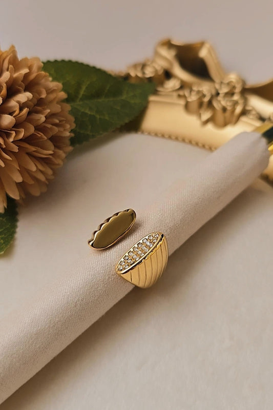 Solis Ring