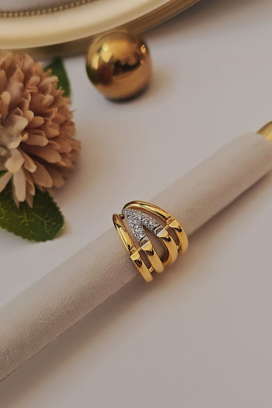 V logo ring