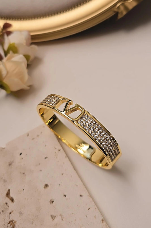 V logo Swarovski Bangle