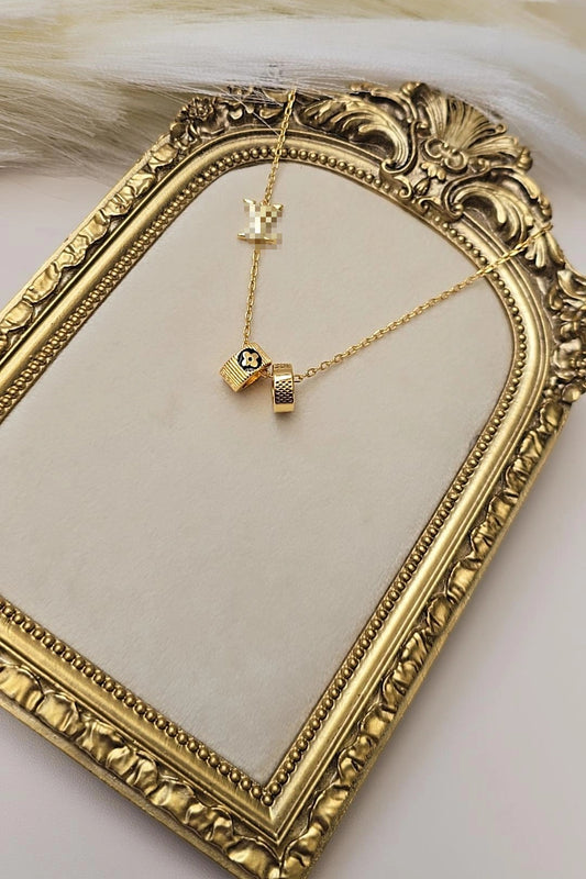 Isla Necklace