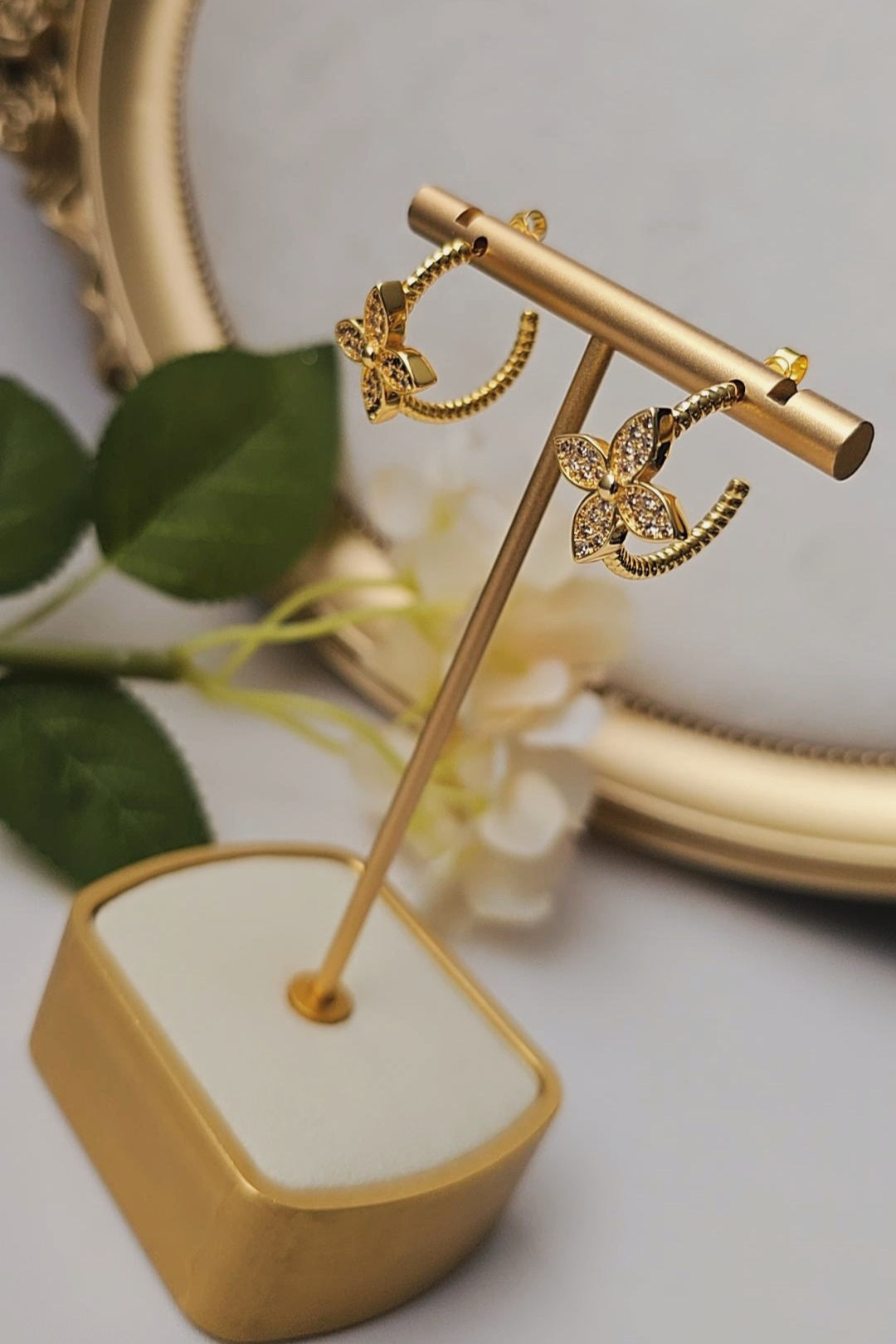 Bloom Hoops
