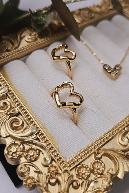 Mia Heart Ring