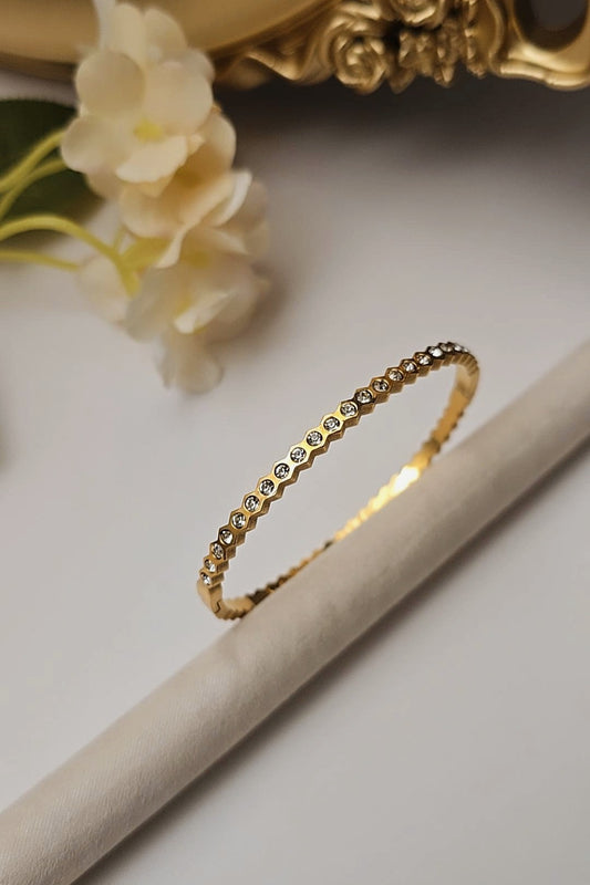 Nira Sleek Bangle