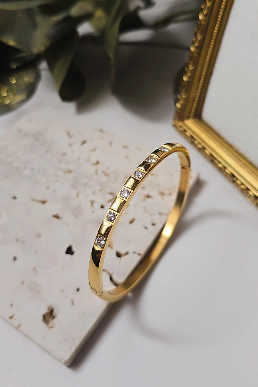 Iris Bangle