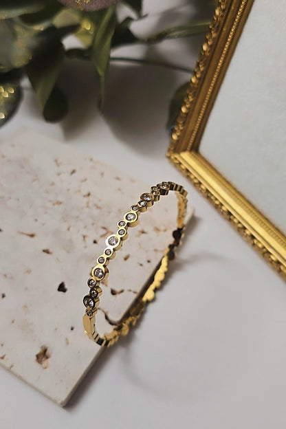 Sia Sleek Bangle