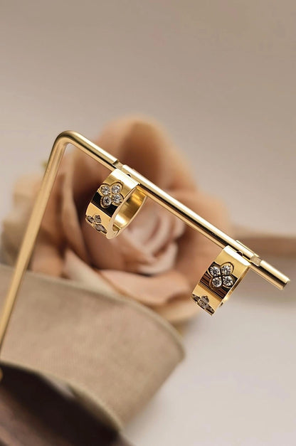 Clover Mini Hoops